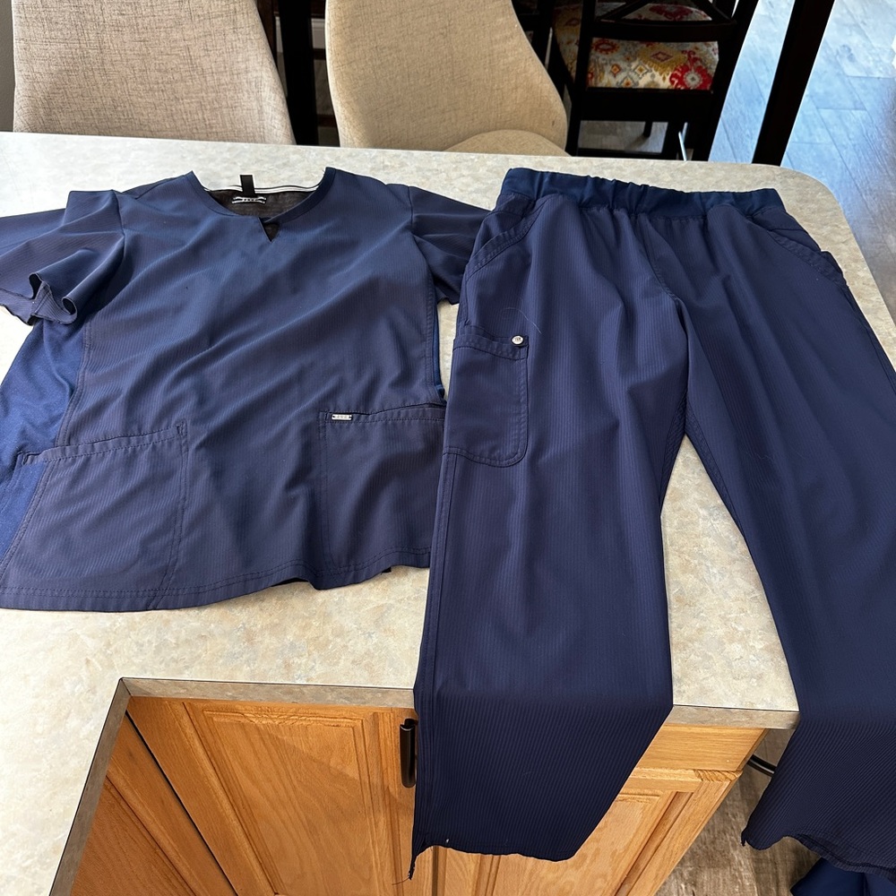 Women's Navy Blue Scrub Set